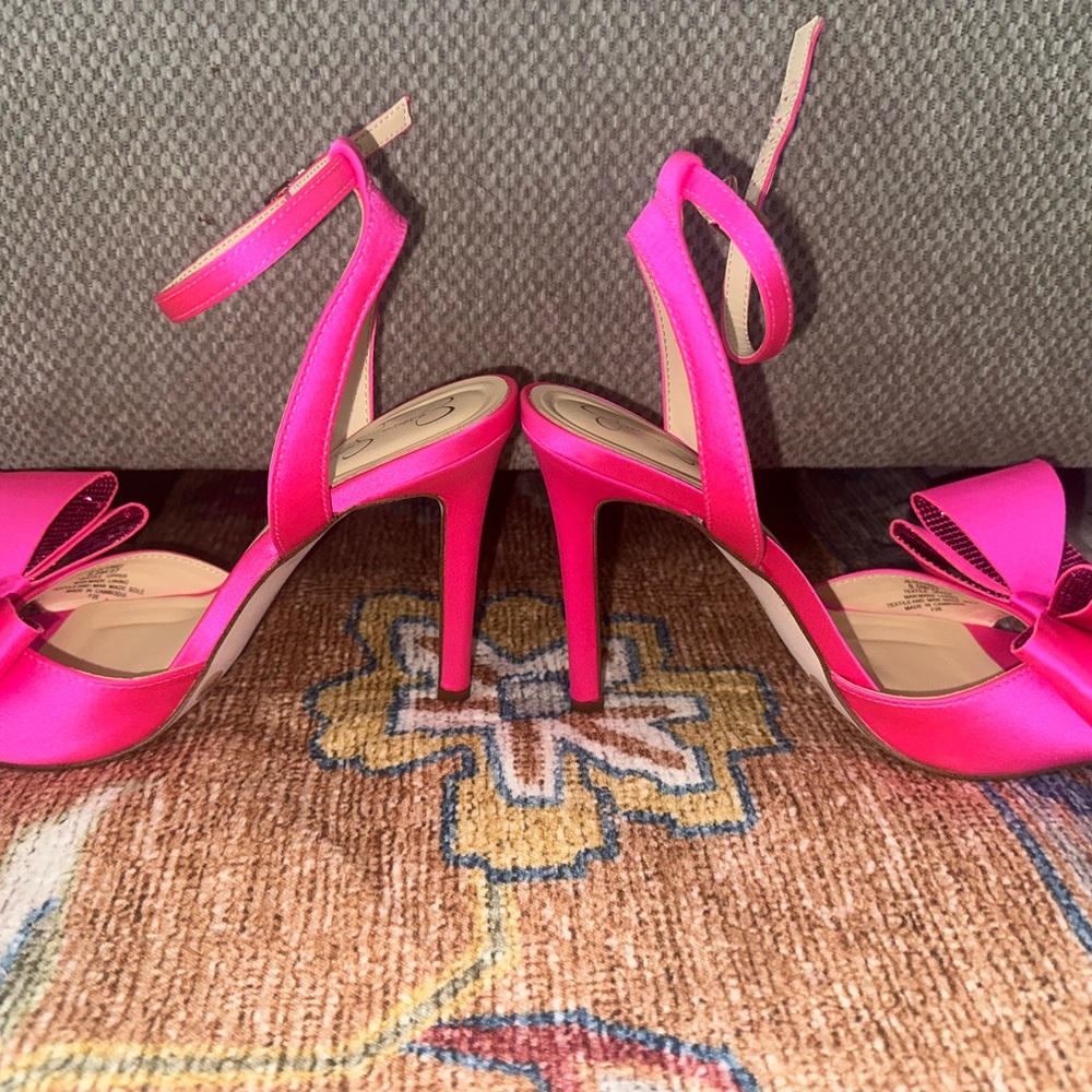 Jessica Simpson Neon Pink Bow Ankle-Strap Olivine Heel - Picture 2 of 3